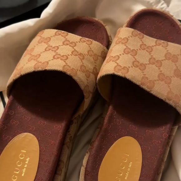 Gucci slides - Picture 3 of 3